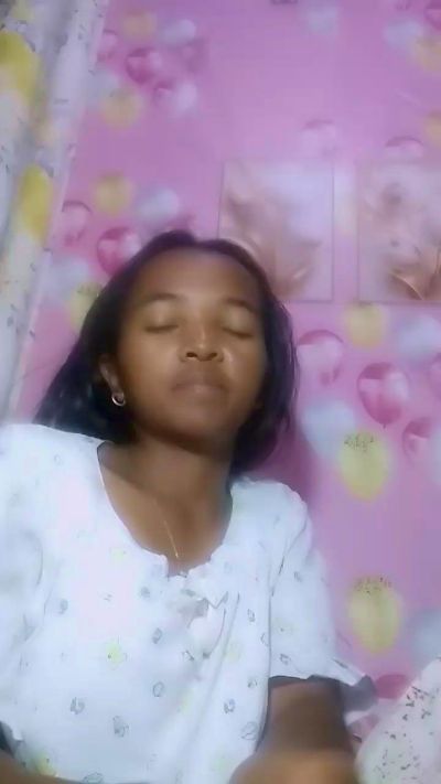 Elisah7 live cam on Cam4