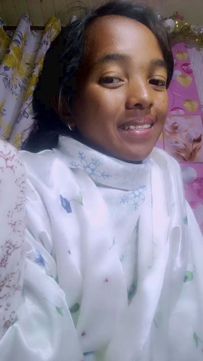 Elisah7 live cam on Cam4
