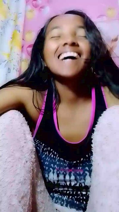 Elisah7 live cam on Cam4