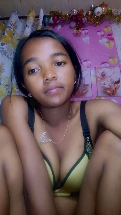 Elisah7 live cam on Cam4