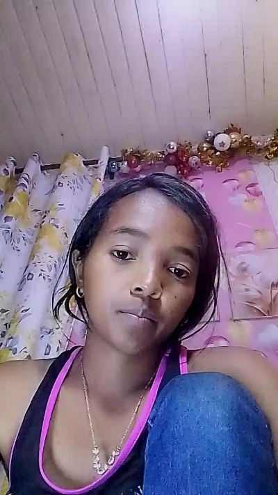 Elisah7 live cam on Cam4