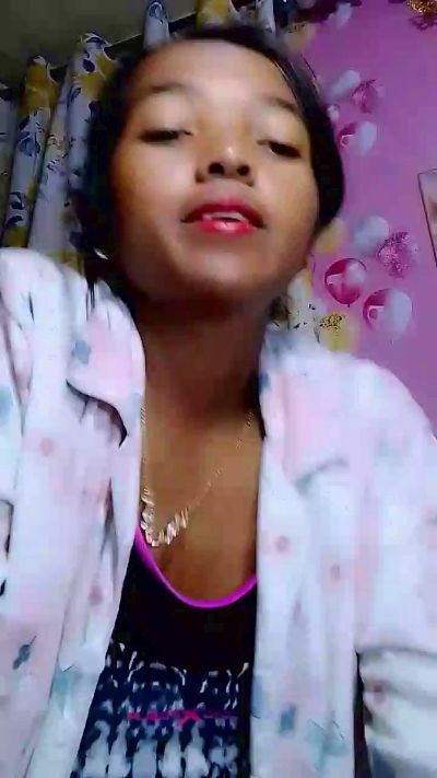 Elisah7 live cam on Cam4