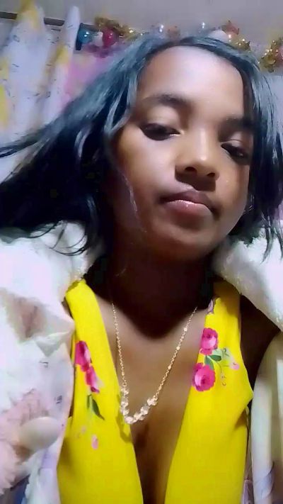 Elisah7 live cam on Cam4
