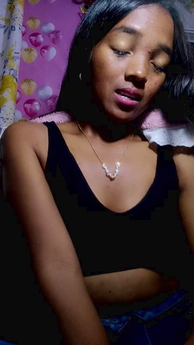 Elisah7 live cam on Cam4