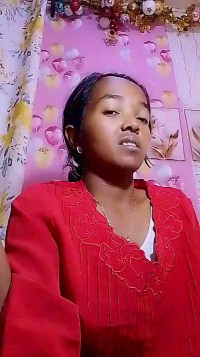 Elisah7 live cam on Cam4