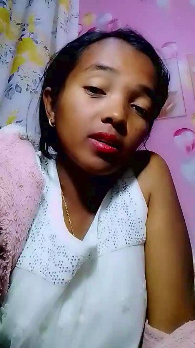 Elisah7 live cam on Cam4
