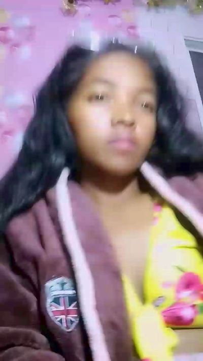 Elisah7 live cam on Cam4