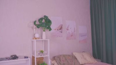 ElishaKebort live cam on Cam4