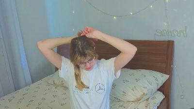 ElishaKebort live cam on Cam4