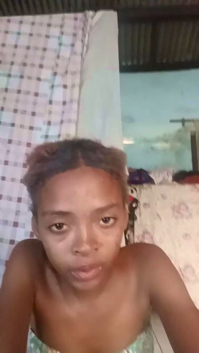 Elisiah live cam on Cam4