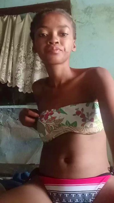 Elisiah live cam on Cam4