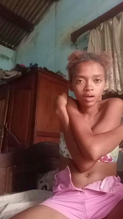 Elisiah live cam on Cam4