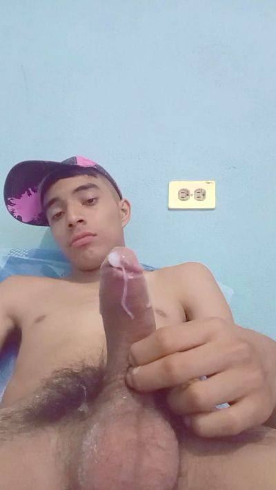 Eliuth_Alan live cam on Cam4