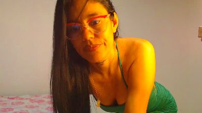 Elizabetaangels live cam on Cam4