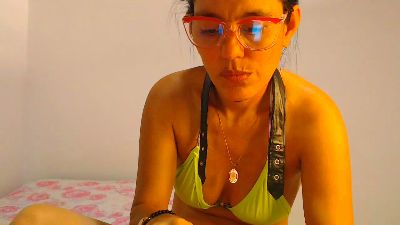 Elizabetaangels live cam on Cam4