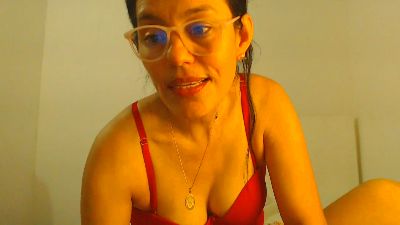 Elizabetaangels live cam on Cam4