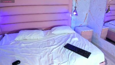 ElizabethGrey live cam on Cam4