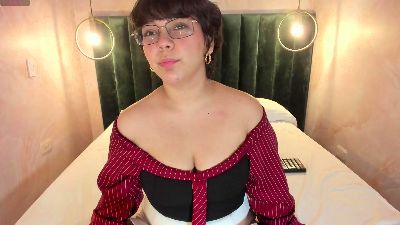 ElizabethGrey live cam on Cam4