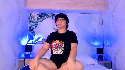 ElizabethGrey live cam on Cam4