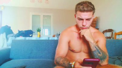 Elka_fit28 live cam on Cam4