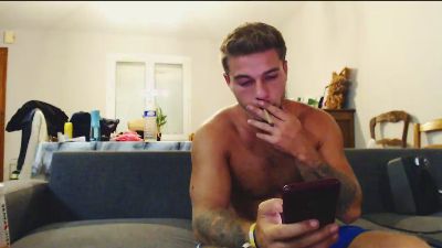 Elka_fit28 live cam on Cam4