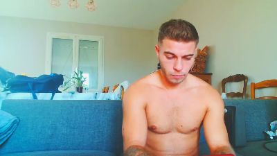 Elka_fit28 live cam on Cam4