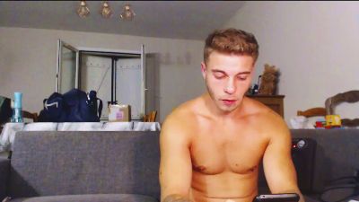 Elka_fit28 live cam on Cam4