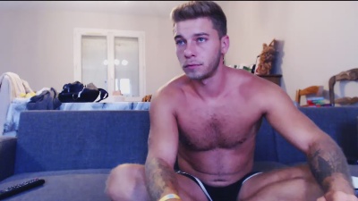 Elka_fit28 live cam on Cam4