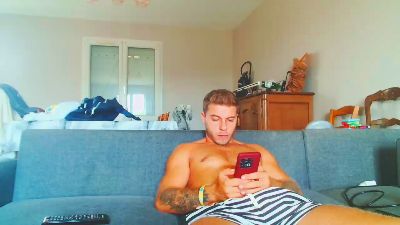 Elka_fit28 live cam on Cam4