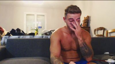 Elka_fit28 live cam on Cam4