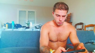 Elka_fit28 live cam on Cam4