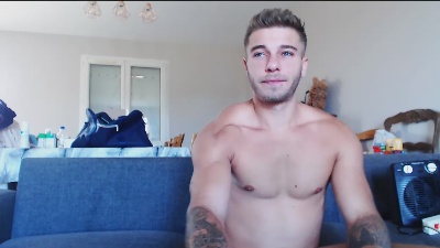 Elka_fit28 live cam on Cam4
