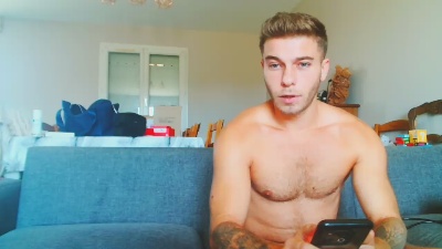 Elka_fit28 live cam on Cam4