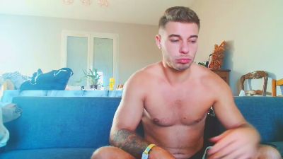 Elka_fit28 live cam on Cam4