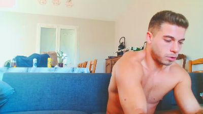 Elka_fit28 live cam on Cam4