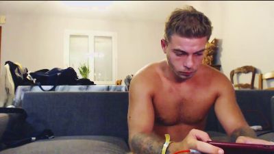 Elka_fit28 live cam on Cam4