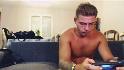 Elka_fit28 live cam on Cam4
