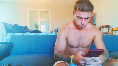 Elka_fit28 live cam on Cam4