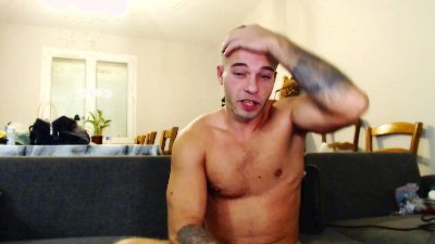 Elka_fit28 live cam on Cam4