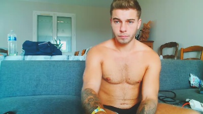 Elka_fit28 live cam on Cam4
