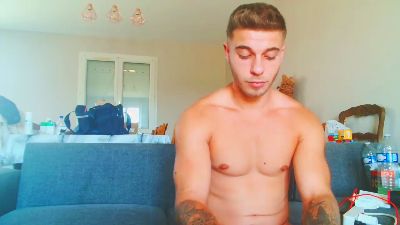 Elka_fit28 live cam on Cam4