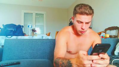 Elka_fit28 live cam on Cam4