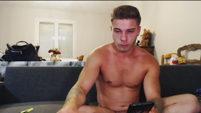 Elka_fit28 live cam on Cam4