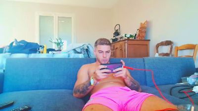 Elka_fit28 live cam on Cam4