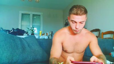 Elka_fit28 live cam on Cam4