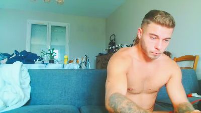 Elka_fit28 live cam on Cam4