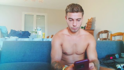 Elka_fit28 live cam on Cam4