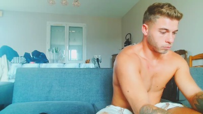 Elka_fit28 live cam on Cam4
