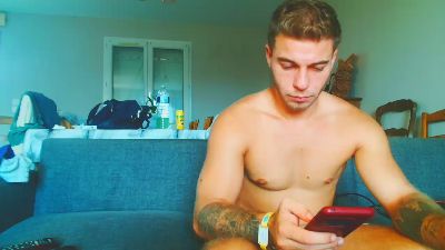 Elka_fit28 live cam on Cam4