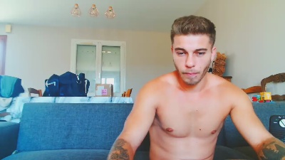 Elka_fit28 live cam on Cam4